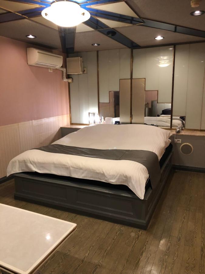 Hotel Chapel Story Sakaihigashi (Adults Only) Sakai  Zewnętrze zdjęcie